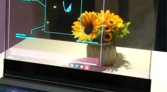 Lenovo, şeffaf dizüstü bilgisayarını tanıttı