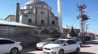 Vanlı kardeşler trafik kazasında hayatını kaybetti