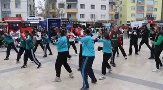 Çankırı'da Yeşilay Haftası kapsamında farkındalık yürüyüşü düzenlendi