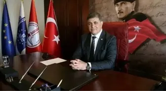 Cemil Tugay kimdir? CHP İzmir Belediye Başkan Adayı Cemil Tugay kaç yaşında, nereli?