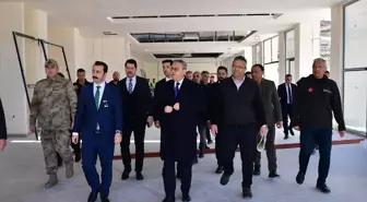 Diyarbakır Valisi Ali İhsan Su, Çınar ilçesinde yapılan çalışmaları inceledi