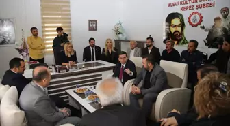 Hakan Tütüncü, Antalya'da servis ve taksi şoförleriyle buluştu ve Alevi Kültür Derneklerini ziyaret etti