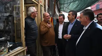 Milli Eğitim Bakanı Bergama'da okul açılışlarına katıldı