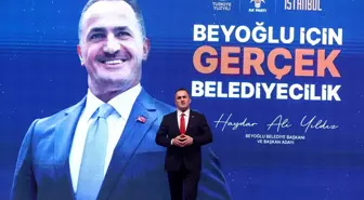 Beyoğlu Belediye Başkanı Haydar Ali Yıldız, Pierre Loti Miniatürk Teleferik Hattı'nı gerçekleştirecek