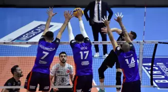 Halkbank, Bursa Büyükşehir Belediyespor'u 3-0 mağlup etti