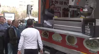 Müslüm Gürses'in ölüm yıl dönümünde hayranları tarafından anıldı