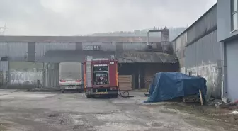 Sakarya'da ahşap atölyesinde yangın çıktı