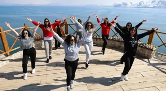 Van'da Kadınlar, Akdamar Adası'nda Spor Yaptı