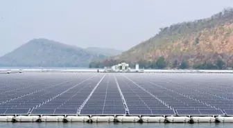 Çin ve Taylandlı şirketlerin ortak projesiyle Tayland'da hidro-yüzer güneş enerjisi santrali faaliyete geçti