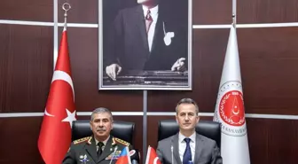 Cumhurbaşkanı Savunma Sanayii Başkanı Haluk Görgün, Azerbaycan Savunma Bakanı ile görüştü