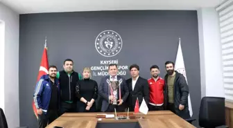 Kayseri Gençlik ve Spor İl Müdürlüğü Spor Kulübü Güreş Takımı U17 Yıldızlar Grekoromen Türkiye Şampiyonu