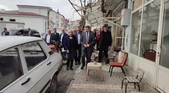 Bakan Yardımcısı Aydın, Adıyaman'ın Çelikhan ilçesinde esnafla buluştu