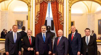 Dışişleri Bakanı Hakan Fidan, ABD Senatosu Dış İlişkiler Komitesi Başkanı Benjamin Cardin ile görüştü