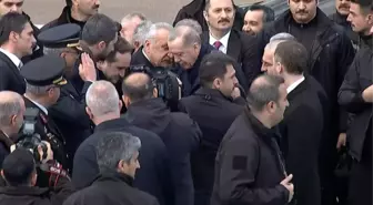 Fotoğrafları oğlu paylaştı! Elazığ mitingi öncesi Cumhurbaşkanı Erdoğan'ı Mehmet Ağar karşılamış