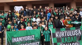 Sakaryasporlu Futbolcular Ferizli İmam Hatip Ortaokulu'nda Öğrencilerle Buluştu