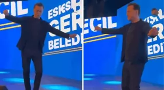 AK Parti'nin Eskişehir adayı Hatipoğlu, Dilber şarkısı eşliğinde dans etti