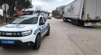 Bilecik'te Yaralanan Kişi, Seyir Halindeki Araçtan Geçti