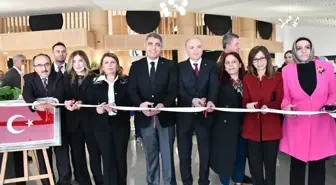 Düzce'de Kadın Kursiyerlerin Ürünlerinden Oluşan Sergi Açıldı