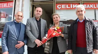 Havza Muhtarları Derneği, Karşıyaka Mahallesi Muhtarı Sevil Çelik'in 8 Mart Dünya Kadınlar Günü'nü kutladı