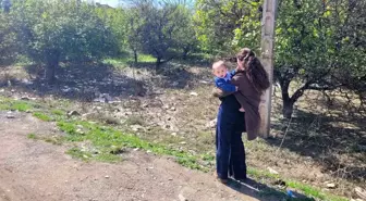 Adana'da Görev Yapan Kadın Gazeteci, Bütün Haberlere 7 Aylık Bebeğiyle Gidiyor