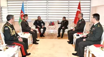 Kara Kuvvetleri Komutanı Orgeneral Selçuk Bayraktaroğlu, Azerbaycan Cumhuriyeti Milli Savunma Bakan Yardımcısı ve Kara Kuvvetleri Komutanı General Leytenant Hikmet Mirzayev ile görüştü