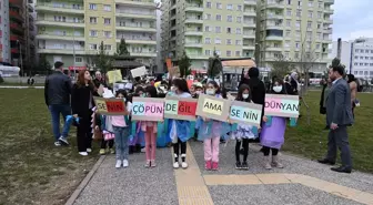 Siirt İlkokul Öğrencileri Geri Dönüşüm Kostümleriyle Çevre Temizliği Yaptı