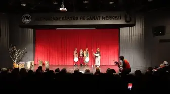 Üsküdar Belediyesi Kadın ve Aile Dayanışma Merkezi'nden tiyatro gösterisi