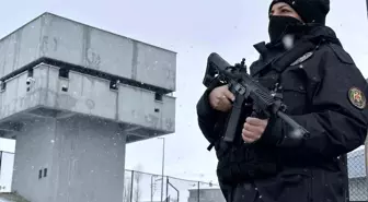 Yüksekova'da Kadın Polislerin Zorlu Mesaisi