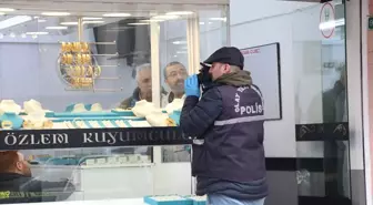 Bursa'da Kuyumcuya Silahlı Soygun