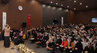 Muş Belediyesi 8 Mart Dünya Kadınlar Günü Söyleşi Programı Düzenledi