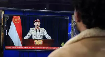 Yemen'deki Husiler ABD gemilerine saldırdı