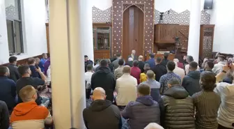 Balkanlar'da Müslümanlar Ramazan Ayını Teravih Namazıyla Karşıladı