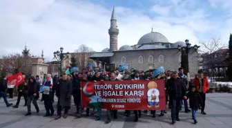 Erzurum'da İsrail'in Gazze'ye saldırılarını protesto eden sağlık çalışanları sessiz yürüyüşte bir araya geldi