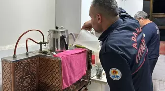 Adana Büyükşehir Belediyesi İtfaiye Erleri Sahurda Görev Başında