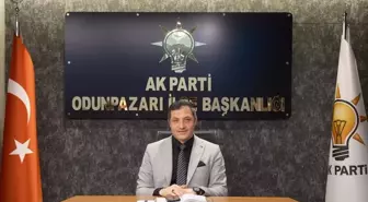 AK Parti Odunpazarı İlçe Başkanı Ümit Sezer, Odunpazarı Belediye Başkanı Kazım Kurt'a eleştiride bulundu
