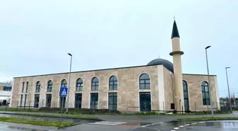 Almanya'nın Köln kentinde Ramazan ayının ilk iftarı yapıldı