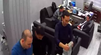 İmamoğlu'nun sağ kolu Fatih Keleş'in deste deste para saydığı görüntüler tartışma yarattı