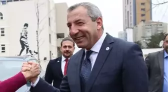 Reşat Şahin Öztürk kimdir? Memleket Partisi İstanbul Ataşehir Belediye Başkan Adayı Reşat Şahin Öztürk kaç yaşında, nereli?