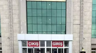 Niğde'de TCDD ve Karayolları Genel Müdürlüğü'ne ait tel örgüleri çalan şahıslardan 2'si yakalandı