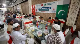 TDV, Pakistan'da 500 Kişilik İftar Programı Düzenledi