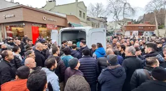 Bakırköy'de Tır Kazasında Hayatını Kaybeden Aile Son Yolculuğuna Uğurlandı