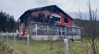 Kastamonu'nun Abana ilçesinde çıkan yangında hasar meydana geldi