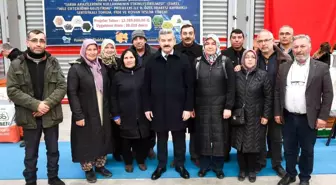 Uşak'ta Çiftçilere Tarım ve Arıcılık Malzemeleri Dağıtıldı