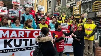 Sağlık çalışanları, 14 Mart Tıp Bayramı için basın açıklaması düzenledi