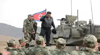 Kim Jong Un, katıldığı tatbikatta yeni model askeri tank kullandı, askerlere ''savaşa hazır olun'' talimatı verdi