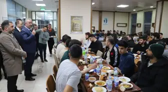 AK Parti Genel Başkan Yardımcısı Çiğdem Karaaslan, Samsun'da üniversite öğrencileriyle iftarda buluştu