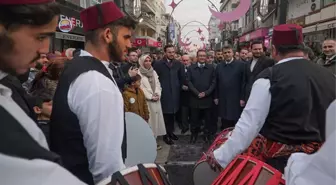 Bağcılar Meydanı'nda Ramazan ayı boyunca sürecek etkinlikler için plato kuruldu