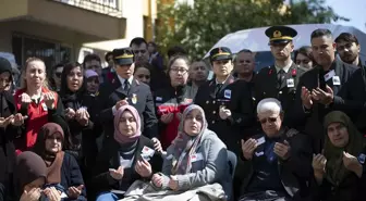 Konya'da düşen askeri eğitim uçağı sonucu şehit olan Uzman Çavuş Ercan Güven'in cenazesi Aydın'da defnedildi