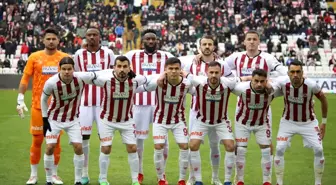 Sivasspor Adana Demirspor maçı için kamp kadrosunu açıkladı