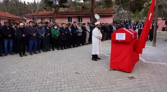 Mardin'de trafik kazası sonucu hayatını kaybeden Jandarma Uzman Çavuş Uğur Keskin memleketi Karaman'da defnedildi